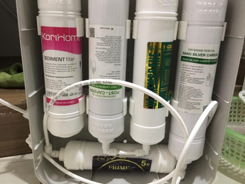 Thay lõi lọc cho máy Hàn Quốc